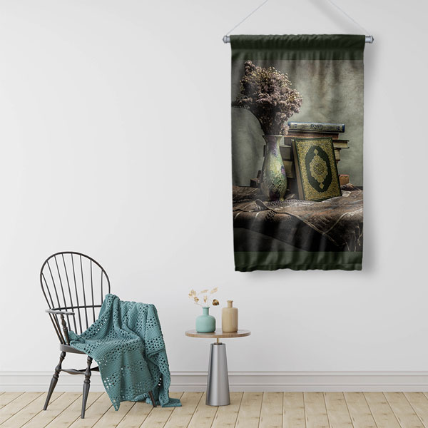 islam-duvar-dekoru-10755-02 Kur’an-ı Kerim Kitap ve Vazolu İslami Duvar Flaması 10755