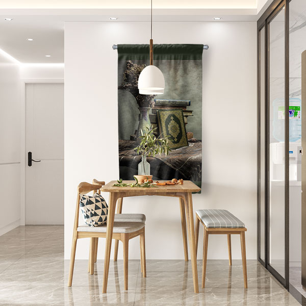 islam-duvar-dekoru-10755-03 Kur’an-ı Kerim Kitap ve Vazolu İslami Duvar Flaması 10755