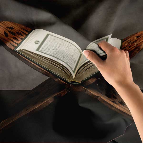 islam-sanati-dekorasyon-10623-04 Kur’an-ı Kerim Rahle Üzerinde Duvar Örtüsü 10623