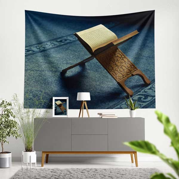 Kur’an-ı Kerim Rahle Üzerinde Duvar Örtüsü 10621