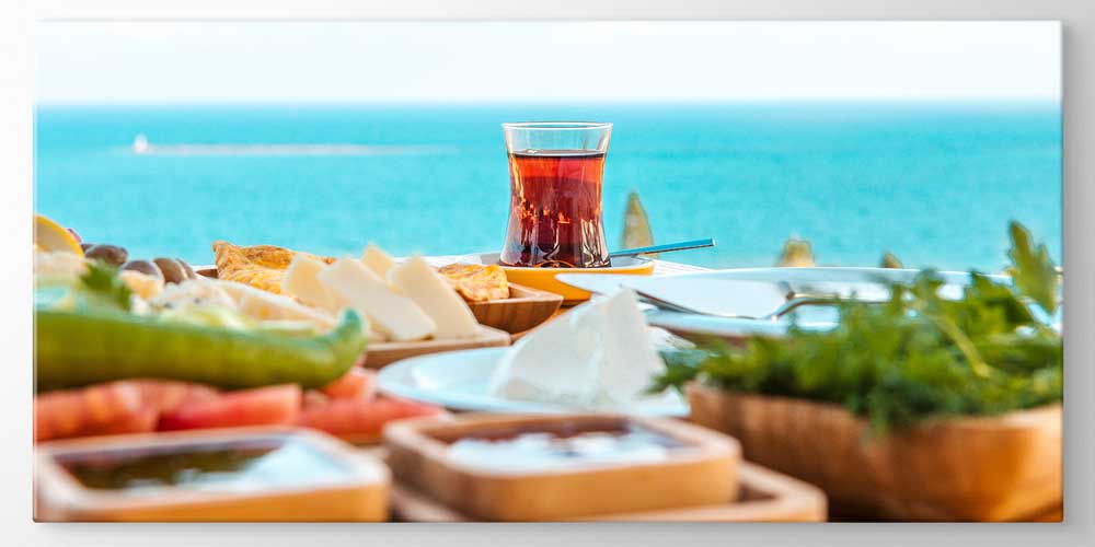 Deniz Manzaralı Türk Kahvaltısı Temalı Büyük Ebat Duvar Dekoru – 12471