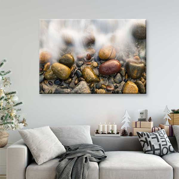 Dalgalar Arasında Renkli Çakıl Taşları Deniz Temalı Duvar Tablosu 4573