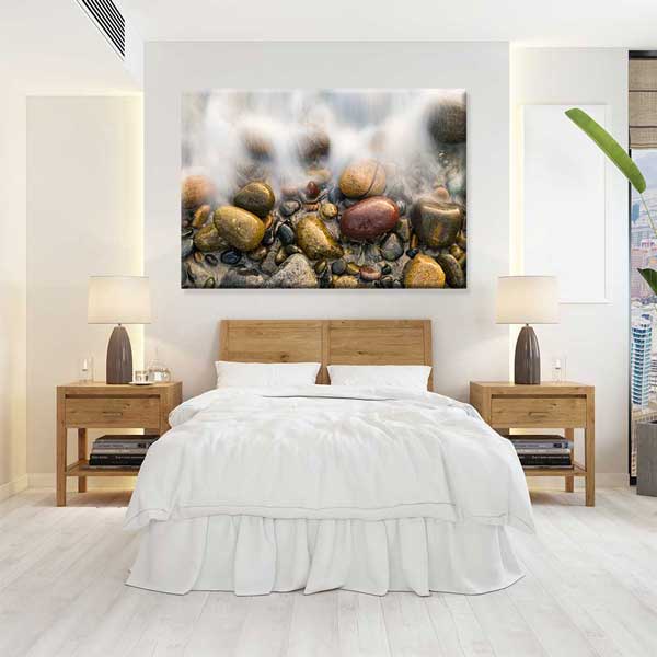 Dalgalar Arasında Renkli Çakıl Taşları Deniz Temalı Duvar Tablosu 4573