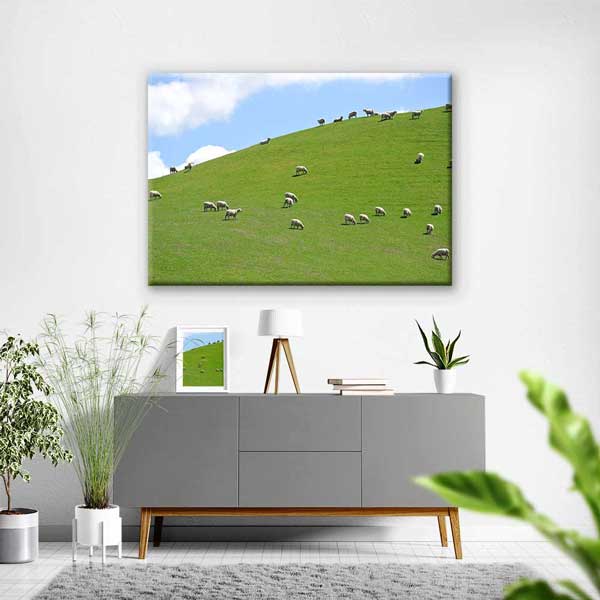 Otlayan Koyunlar ve Yeşil Tepe Manzarası Kanvas Tablo 4686