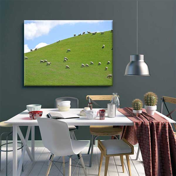 Otlayan Koyunlar ve Yeşil Tepe Manzarası Kanvas Tablo 4686