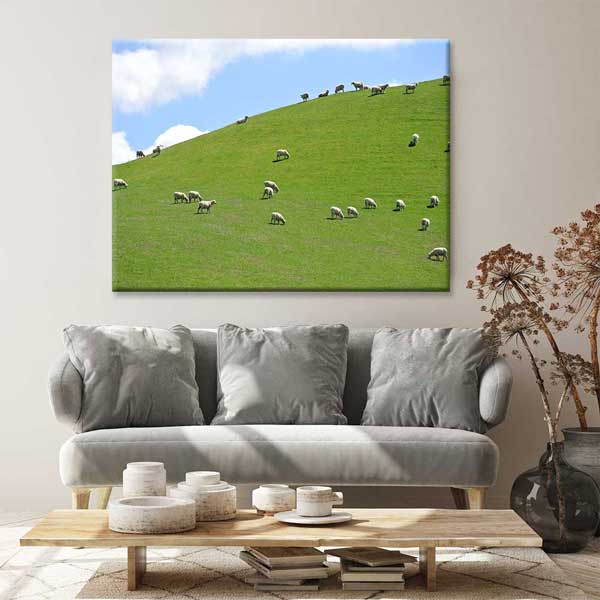 Otlayan Koyunlar ve Yeşil Tepe Manzarası Kanvas Tablo 4686