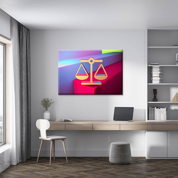 kanvas-tablolar-5255-02 Renkli Zemin Üzerinde Adalet Terazisi Temalı Kanvas Tablo – 5255