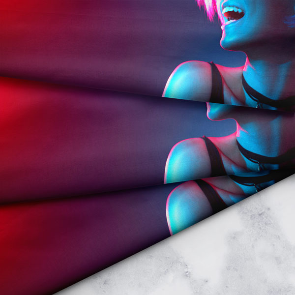 Neon Işıklı Kadın Portreli Modern Kuaför Duvar Örtüsü 5718