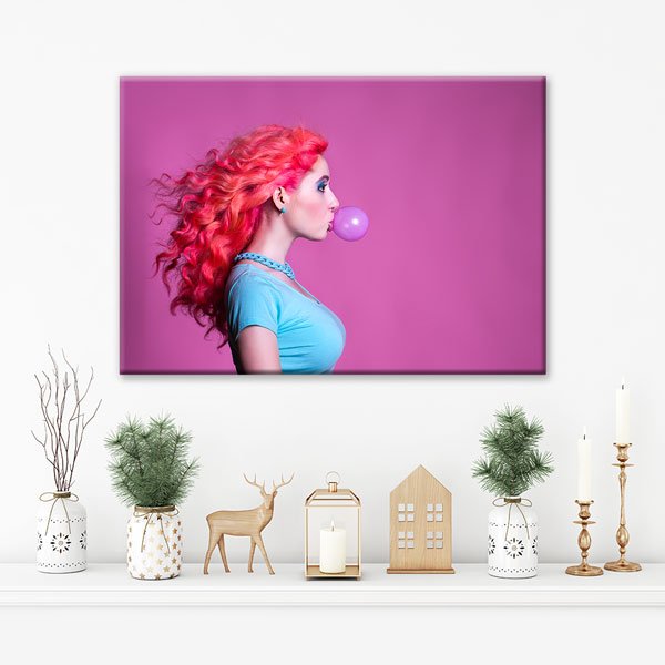 Pembe Arka Planlı Kadın Kuaför Kanvas Tablo – 5635