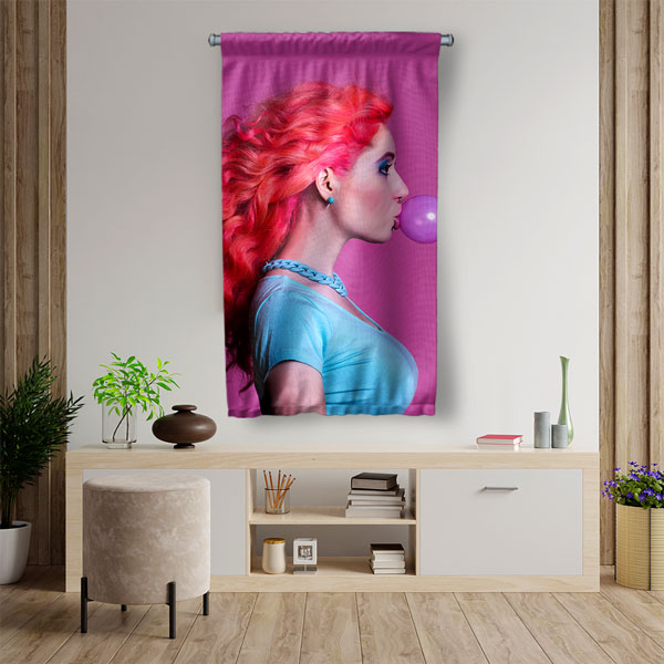 Pembe Saçlı Kadın Temalı Kuaför Duvar Flaması Kumaş Baskı 5754