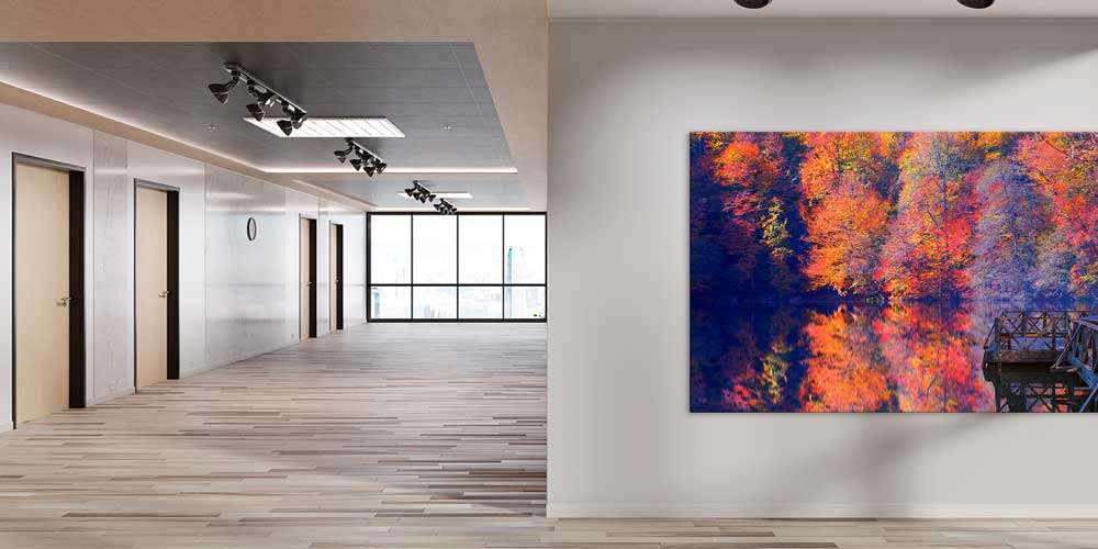 Göl Yansımalı Sonbahar Ormanı ve Ahşap İskele Panorama Duvar Dekoru 11945