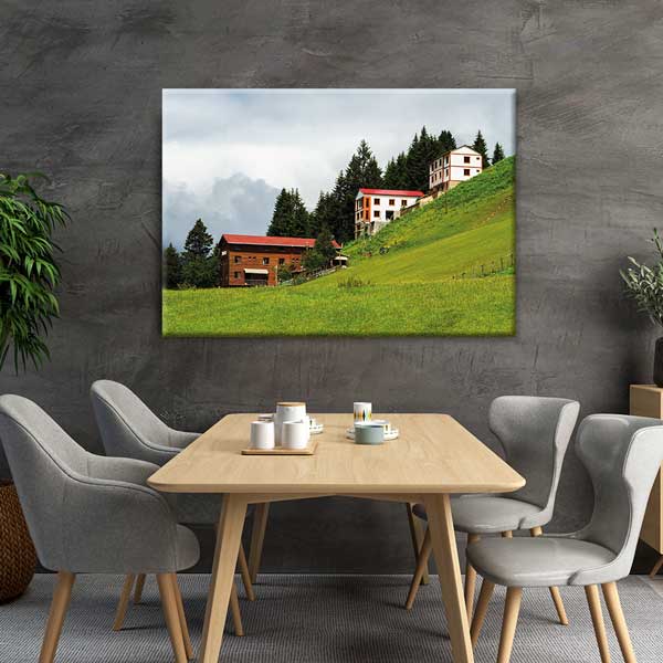 Yeşil Yamaçta Dağ Evleri Manzarası Kanvas Tablo 12126
