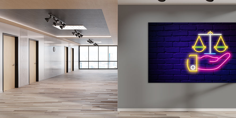 Neon El ve Adalet Terazisi Temalı Büyük Ebat Duvar Dekoru 7880