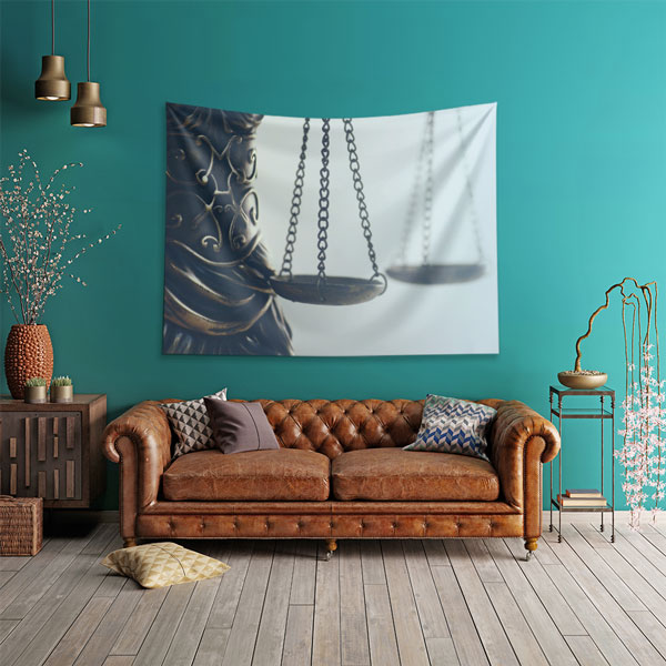 lawyer-office-wall-decor-5311-01 Adalet Heykeli Terazi Detaylı Hukuk Duvar Örtüsü Kumaş Baskı 5311