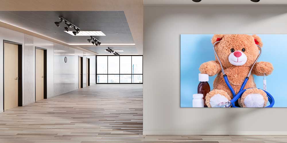 medical-wall-art-decor-12675-02 Ayıcık Doktor Temalı Çocuk Hastane Dekor Posteri 12675