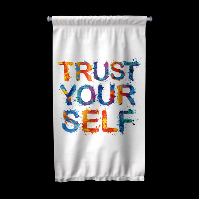 Trust Yourself Duvar Flaması 7679