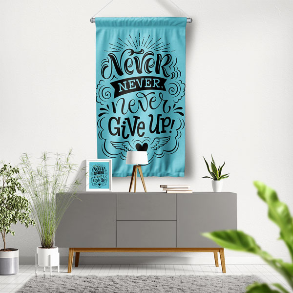 motivational-wall-decor-7715-00 Never Give Up Duvar Flaması 7715