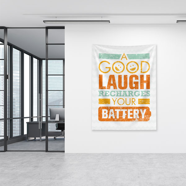 A Good Laugh Duvar Örtüsü 7647