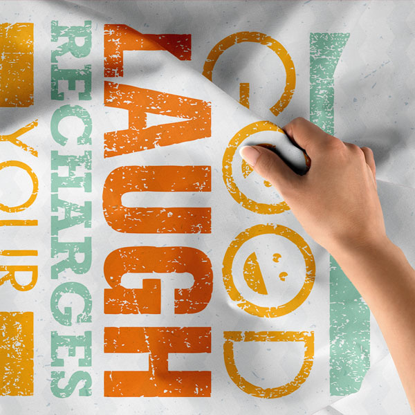 A Good Laugh Duvar Örtüsü 7647