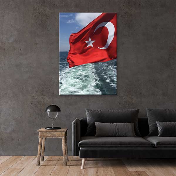 Dalgalanan Türk Bayrağı Deniz Manzaralı Kanvas – 11275