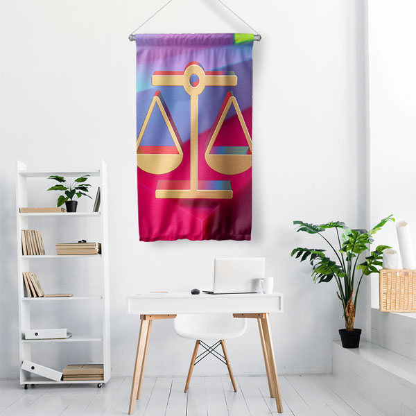 Adalet Terazisi İllüstrasyonlu Hukuk Ofisi Duvar Flaması 5313