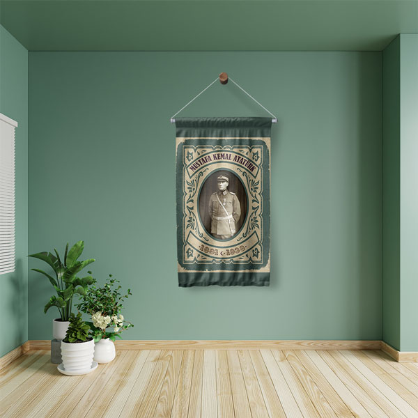 Atatürk Askeri Üniformalı Klasik Desenli Duvar Flaması Kumaş Baskı 8084
