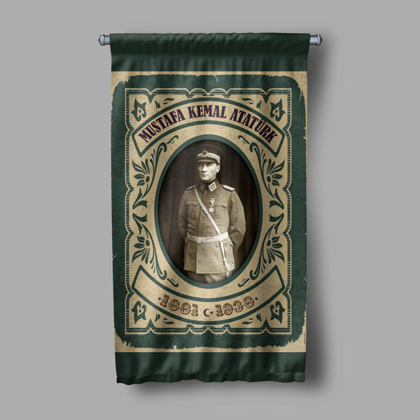 Atatürk Askeri Üniformalı Klasik Desenli Duvar Flaması Kumaş Baskı 8084