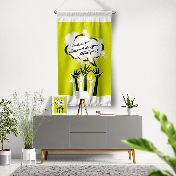 "Okulumuzun Mükemmel Olduğunu Düşünüyoruz" Okul Sevgisi Duvar Flaması 8072