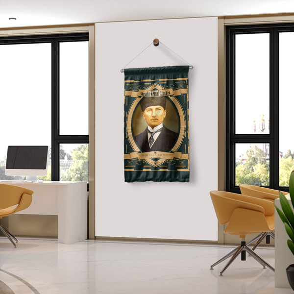 okul-sinif-duvar-flamasi-8079-03 Atatürk Portreli Siyah Altın Çerçeveli Duvar Flaması Kumaş Baskı 8079