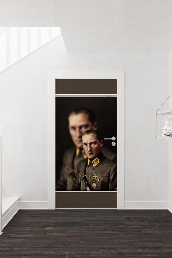 okul-sinif-kapi-gorselleri-9135-01 Atatürk Portresi Kapı Giydirme Askerî Üniformalı Renkli Tasarım 9135