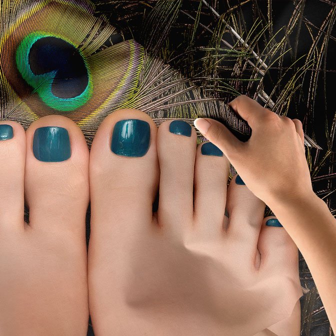 Tavus Kuşu Tüyü Fonlu Pedikür Duvar Örtüsü 5731