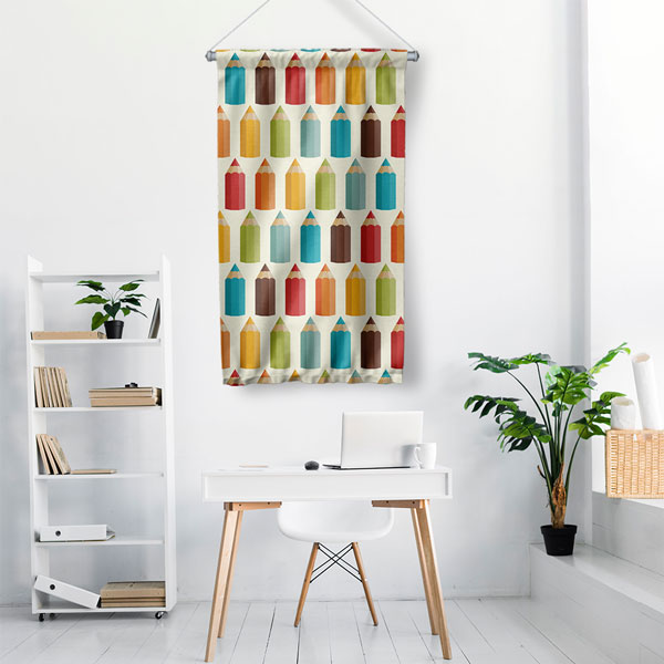 Renkli Kalem Desenli Duvar Flaması - Kumaş Baskı 8112