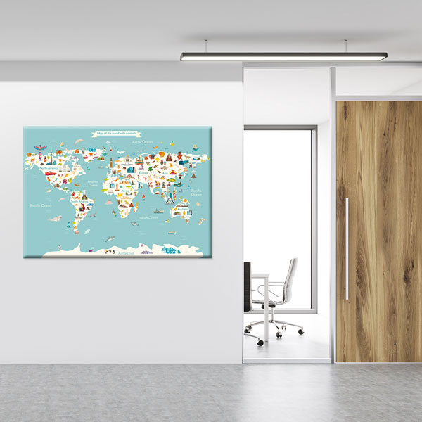 Hayvanlı ve Kültürel İkonlu Çocuk Dünya Haritası Tablosu - Eğitici Sınıf Dekoru – 10370