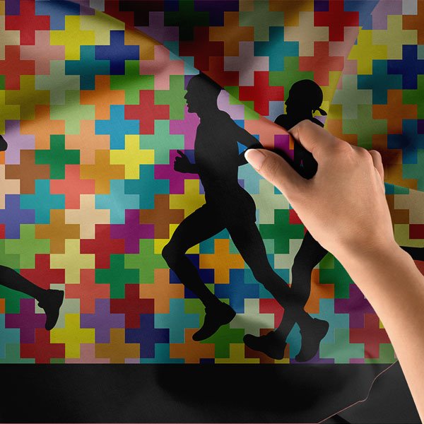 Renkli Mozaik Fonda Koşucu Silüetleri Duvar Örtüsü 8438