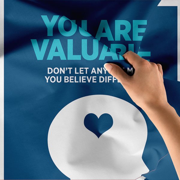 "Değerlisin" Motivasyonel İnsan Profili Duvar Örtüsü 8428