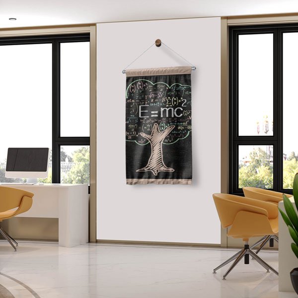 E=mc² Formülü ve Bilim Ağacı Temalı Dekoratif Duvar Flaması - Eğitici Kara Tahta Tasarımı 10304-DF