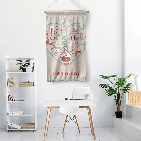 Kimya Temalı Kalp Desenli Dekoratif Duvar Flaması 10305-DF