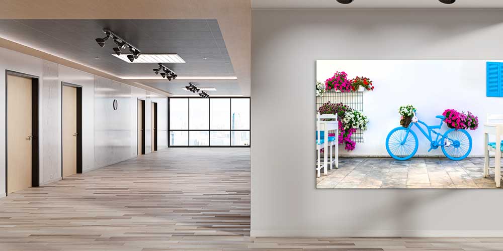 Akdeniz Tarzı Mavi Bisiklet ve Çiçekli Sokak Manzaralı Büyük Ebat Duvar Dekor Ürünü 11900