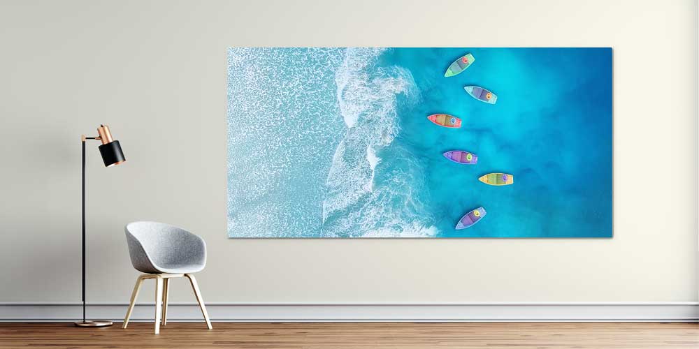 Havadan Görünümlü Turkuaz Deniz ve Renkli Tekneler Manzaralı Büyük Ebat Duvar Dekor Ürünü 11894