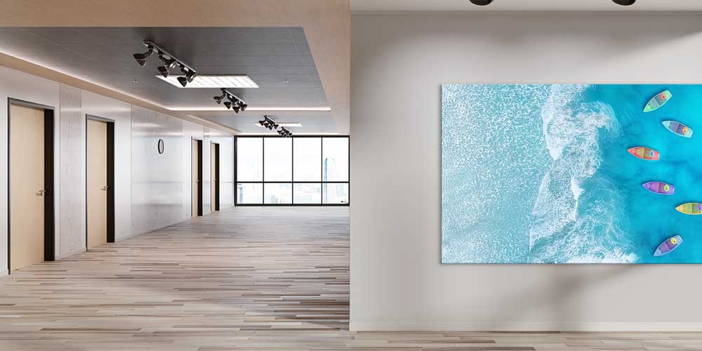 sea-wall-big-size-decor-11894-02 Havadan Görünümlü Turkuaz Deniz ve Renkli Tekneler Manzaralı Büyük Ebat Duvar Dekor Ürünü 11894