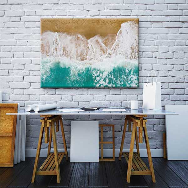Kumsala Vuran Turkuaz Dalgalar Üstten Görünüm Deniz Temalı Duvar Tablosu 4592