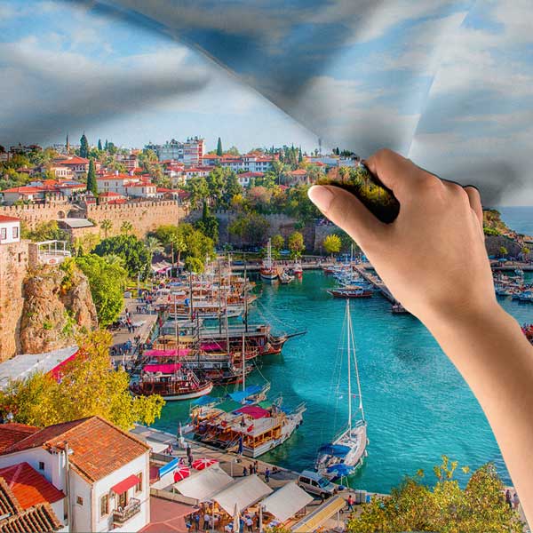 Renkli Sahil Yerleşimi ve Marina Manzarası Duvar Örtüsü 11669