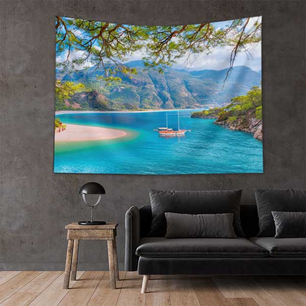 Turkuaz Koy, Dağlar ve Tekneli Manzara Duvar Örtüsü 11712