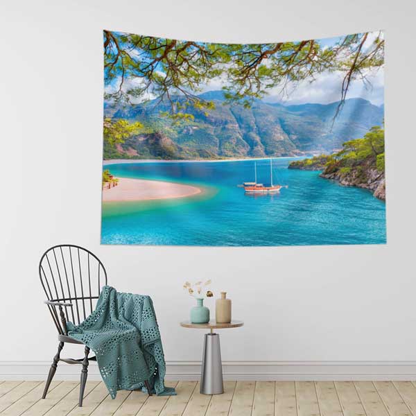 Turkuaz Koy, Dağlar ve Tekneli Manzara Duvar Örtüsü 11712