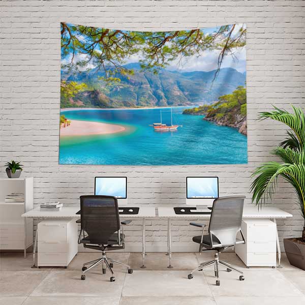 Turkuaz Koy, Dağlar ve Tekneli Manzara Duvar Örtüsü 11712