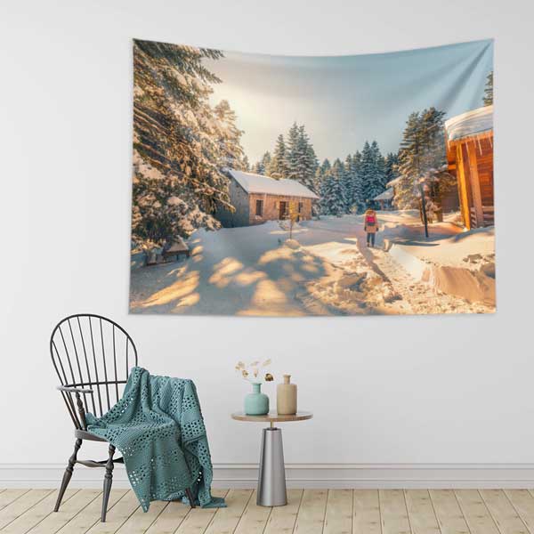 Karlı Orman ve Ahşap Evler Kış Manzarası Duvar Örtüsü Kumaş Baskı 11729