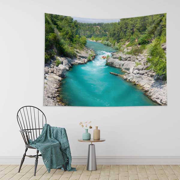 Turkuaz Akarsu ve Ormanlık Vadi Manzarası Duvar Örtüsü 11676
