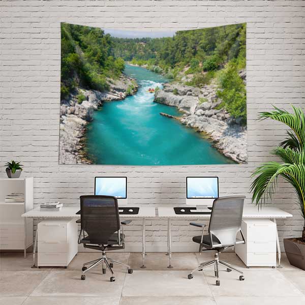 Turkuaz Akarsu ve Ormanlık Vadi Manzarası Duvar Örtüsü 11676
