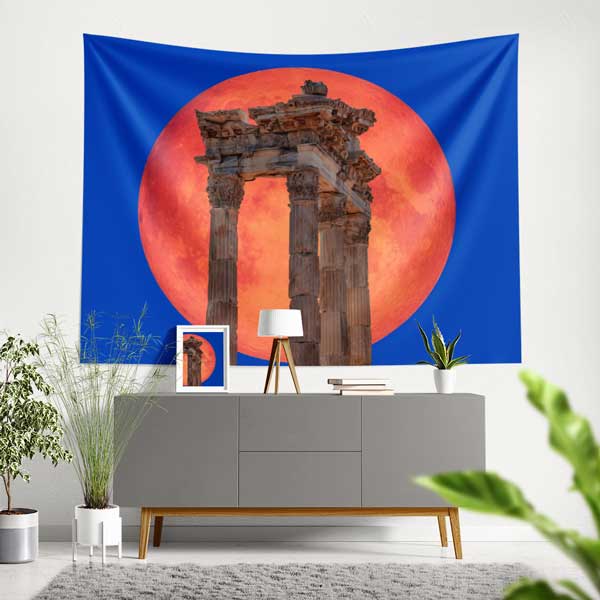 Kırmızı Ay Önünde Antik Tapınak Sütunları Duvar Örtüsü 11684