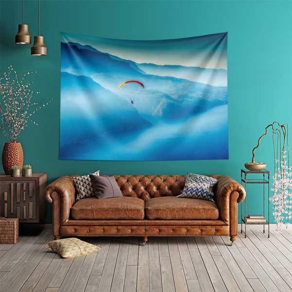 Sisli Dağlar Üzerinde Yamaç Paraşütü Manzarası Duvar Örtüsü 11706